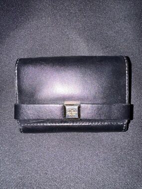 Kate Spade New York mini wallet Black Leather Wallet with Gold Logo Accent, EUC